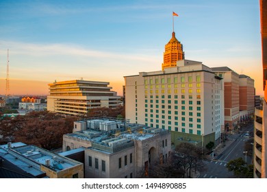 San Antonio City Skyline Including Hotel Contessa, Westing Riverwalk, Tower Life Building And San Antonio Museum Of Art At Sunrise In Downtown San Antonio, Texas, USA.