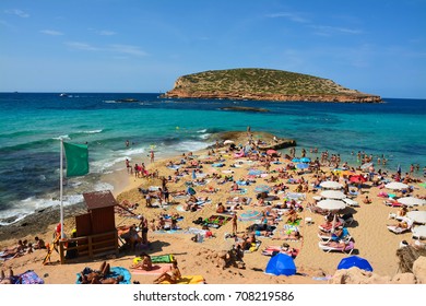 San Antonio Spain September 022017 Cala Stock Photo 708219586 