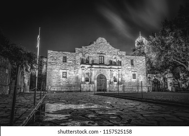 San Antonio Texas The Alamo Night Time 