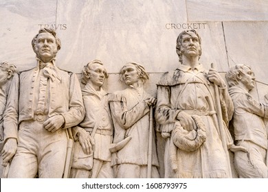 SAN ANTONIO, TEXAS, UNITED STATES - OCTOBER 8, 2019 Alamo Heroes Cenotaph Memorial San Antonio Texas. Monument To Heroes. Erected 1936 By Sculptor Pompeo Coppini.