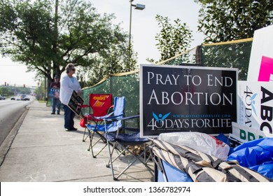 San Antonio Texas, USA - April 5, 2019: Pro Life Protestors In Front Of A Planned Parenthood Location In San Antonio Texas.