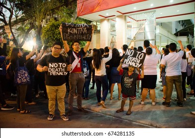 San Beda College, Philippines - March 2017: Students Protesting Against Death Penalty Wearing White And Dark Shirts With Signages 