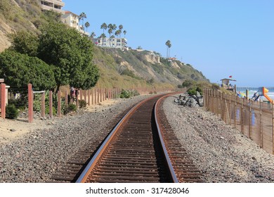 196 Amtrak Metrolink Images, Stock Photos & Vectors | Shutterstock