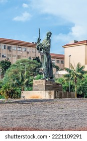 San Cristobal De La Laguna, Spain - November 24, 2021: Statue Of Padre Jose Anchieta In Tenerife, Vertical. Sculpture By Bruno Giorgi, 1960. Symbol Of La Laguna