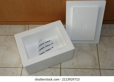 San Diego, CA USA - January 27, 2022: A Styrofoam Cooler With Lid And An Ice Gel Pack For Shipping Perishable Food Or Medication. Cold Packaging Material.