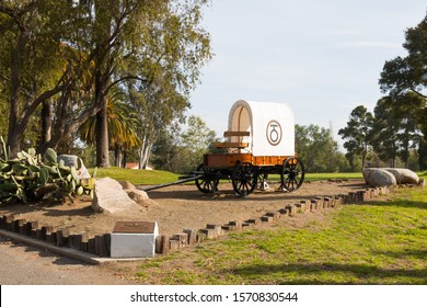 SAN DIEGO, CALIFORNIA/USA - MARCH 31, 2018:  Exhibit Of Restored Covered Wagon Outside The Santa Margarita Ranch House Museum On Marine Corps Base Camp Pendleton. 