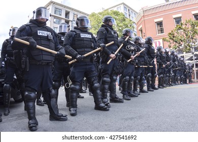 SAN DIEGO, USA - MAY 27, 2016: Riot Police In Full Tactical Gear Stand Ready To Confront Protesters At A Trump Rally At The San Diego Convention Center