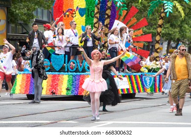 san francisco gay pride parade 2017