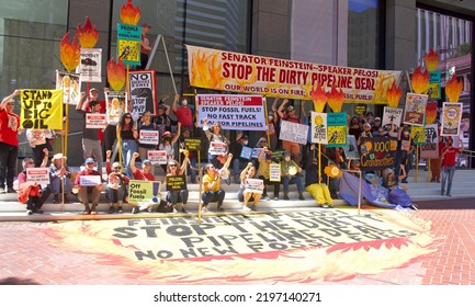 San Francisco, CA - Sept 1, 2022: Unidentified Protestors Protesting The Dirty Pipeline Deal Outside Senator Feinsteins Office After Painting A Mural On The Entry Way