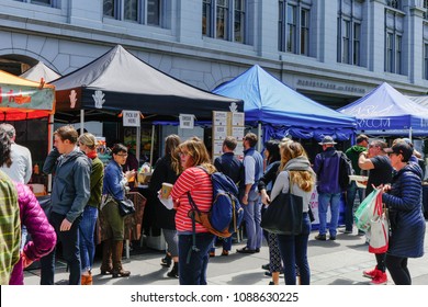 San Francisco, CA / USA - May 8 2018: People Visiting The Farmer’s Market In Fornt Of The Ferry Building In San Francisco