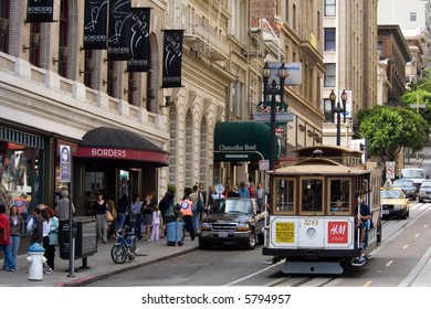 San Francisco Cable Car On Union Square