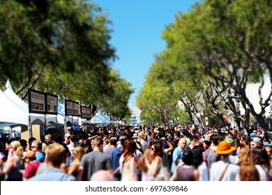 San Francisco, California - August 16, 2014: La Cocina's San Francisco Street Food Festival. Tens Of Thousands Of People Attend The Annual Event Featuring Street Food From Vendors In The Bay Area.