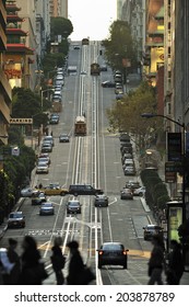 SAN FRANCISCO, California, USA, - NOVEMBER. 8. 2011: The Cable car tram in San Francisco, world's last manually-operated cable car system, icon of San Francisco