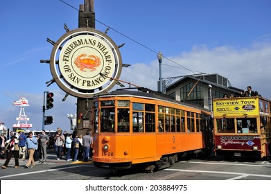 SAN FRANCISCO, California, USA, - NOVEMBER. 12. 2011: Streetcar and Fisherman's Wharf, San Francisco, California