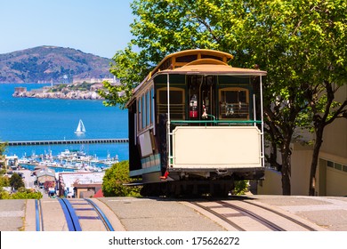 San francisco Hyde Street Cable Car Tram of the Powell-Hyde in California USA - Shutterstock ID 175626272