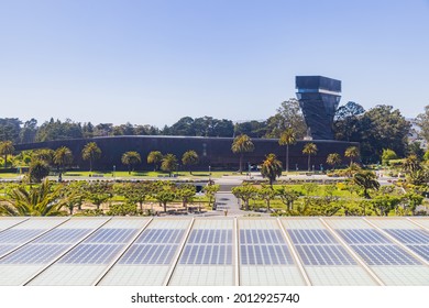 San Francisco, MAY 20, 2021 - Exterior View Of The De Young Museum