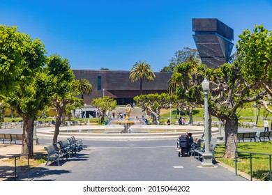 San Francisco, MAY 20, 2021 - Exterior View Of The De Young Museum