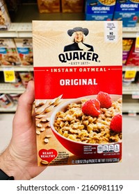 San Jose, CA - May 23, 2022: Box Of Quaker Brand Instant Oatmeal, Original Flavor.