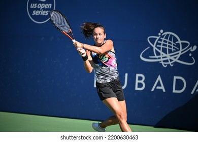 SAN JOSE, CAU.S.A. – AUGUST 7, 2022:  Daria Kasatkina (RUS) Competes In The Finals At The Mubadala Silicon Valley Classic.