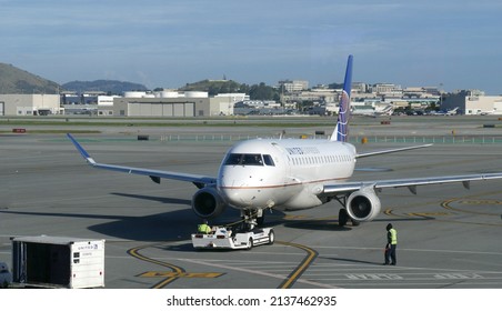 San Juan, Puerto Rico- January 2017: A United Airlines Aircraft Prepares To Take Off From The Luis Muñoz Marín International Airport. 