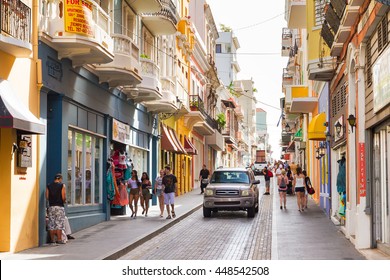 SAN JUAN . PUERTO RICO - JUNE 10, 2014: People Shopping In The Main Street In San Juan, Puerto Rico, On June 10, 2014