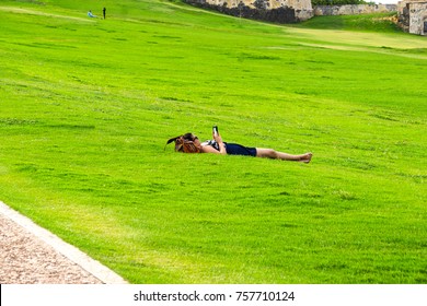 San Juan, Puerto Rico - May 08, 2016: The People Resting Near Fort San Cristobal In San Juan, Puerto Rico