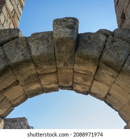 San Lazaro aqueduct roman remains, Merida, Spain. Keystone at the apex of masonry arch