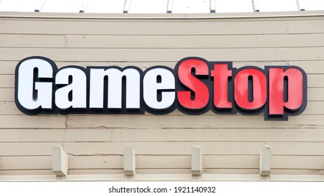 San Leandro, CA - Nov , 2017: Close Up Of Game Stop Store Sign.