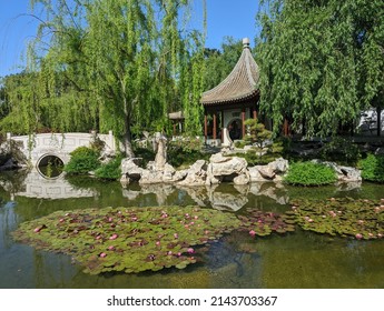 San Marino, California - April 07, 2022: The Lake Of Reflected Fragrance In The Chinese Garden At The Huntington Library, Art Museum, And Botanical Gardens