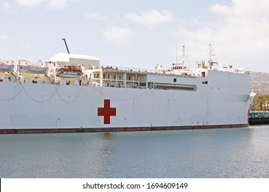 SAN PEDRO/CALIFORNIA - APRIL 4, 2020: USNS 