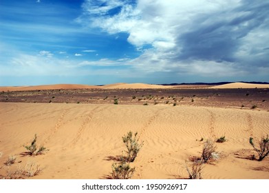 Sand Dunes In The Gobi Desert, Mongolia