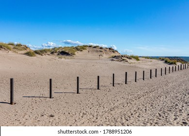 379 Sand dune fencing Images, Stock Photos & Vectors | Shutterstock