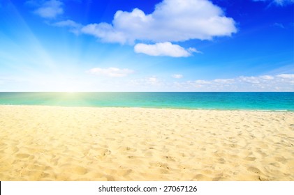 Hot Sunny Beach Photo