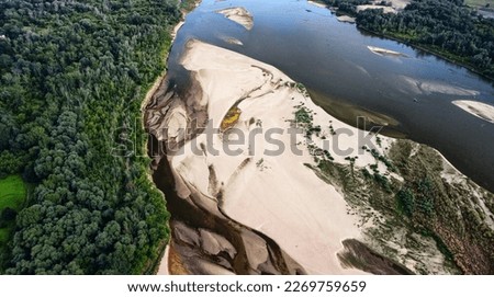 Luftaufnahme des Meeres und der Berge von Koh Samet