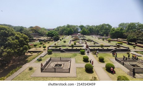 Saniwar Wada Is A Beautiful Place In Pune And It Is Sign Of Maratha Empire