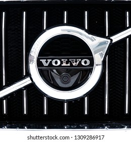 Volvo Logo Images Stock Photos Vectors Shutterstock