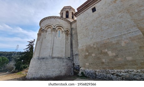 Sant Martí Sarroca, , Spain – March 25, 2021: Santa Maria Church, Next To The Medieval Castle Of Sant Martí Sarroca In Alt Penedès County. 