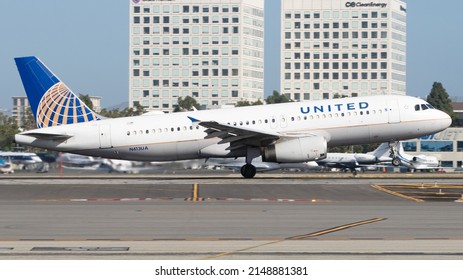 Santa Ana, CA- April 9 2022: A United Airlines A320 taking off from John Wayne Airport 