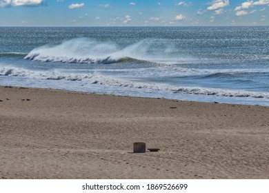 Santa Ana Winds Blow At Oxnard Shores California