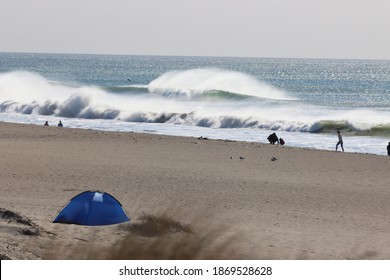 Santa Ana Winds Buffet Oxnard Shores  In California