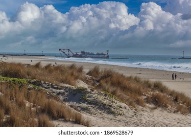 Santa Ana Winds Buffet Oxnard Shores  In California