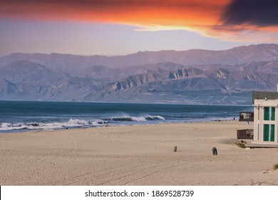 Santa Ana Winds Buffet Oxnard Shores  In California