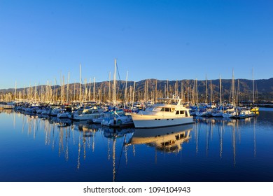 Santa Barbara Harbor Ocean Stock Photo 1094104943 | Shutterstock