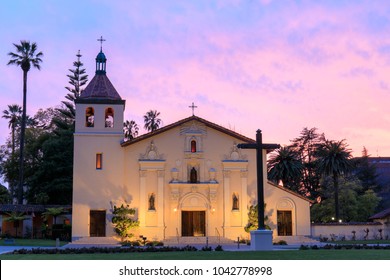 Santa Clara, California - March 9, 2018: Exterior Of Church Of Mission Santa Clara De Asis. The Front Facade Of Mission Santa Clara, Student Chapel Of Santa Clara University.