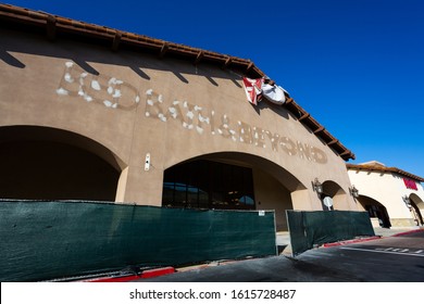 Santa Clarita, California - January 13 2020: A Closed Bed Bath And Beyond In A Shopping Mall. The Markings Of The Sign Remain.