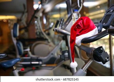 Immagini Babbo Natale In Palestra.Christmas Fitness Immagini Foto Stock E Grafica Vettoriale Shutterstock