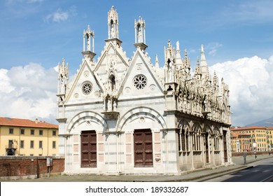 Santa Maria Della Spina Church