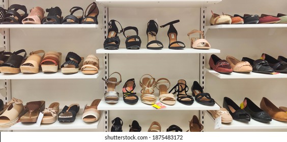 9,184 Women's Clothing And Footwear Store Images, Stock Photos ...