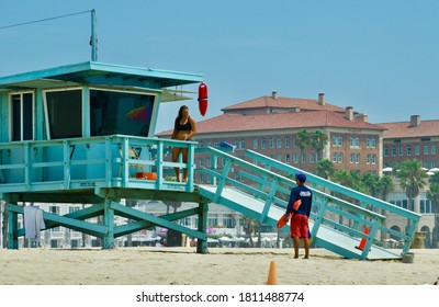 Santa Monica Beach Pier Labor Day Weekend 9/2020 Lifeguard Station People