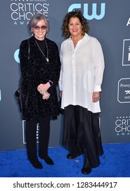 SANTA MONICA, CA. January 13, 2019: Anna Deavere Smith & Kristi Zea at the 24th Annual Critics' Choice Awards in Santa Monica.
 